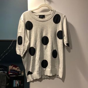 Short sleeve sweater xl.